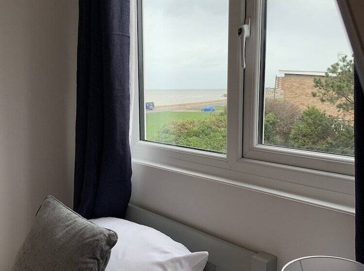 The Waves B&b