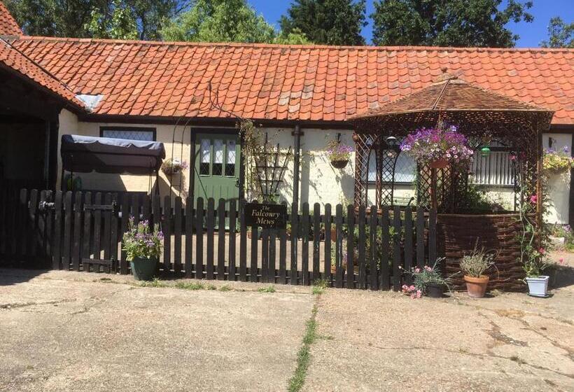 Valley Farmhouse B&b