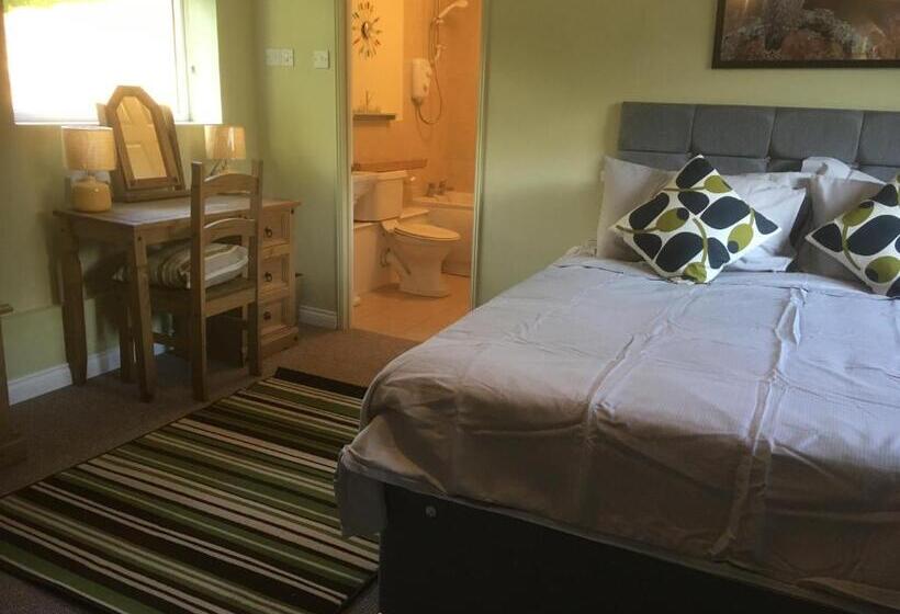 Valley Farmhouse B&b