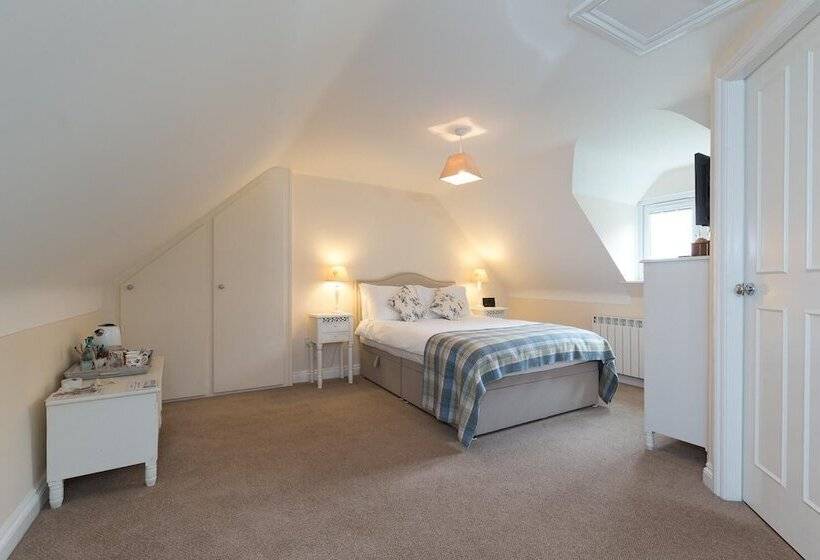 Whitethorn Bed And Breakfast