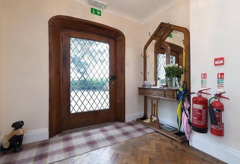 Whitethorn Bed And Breakfast