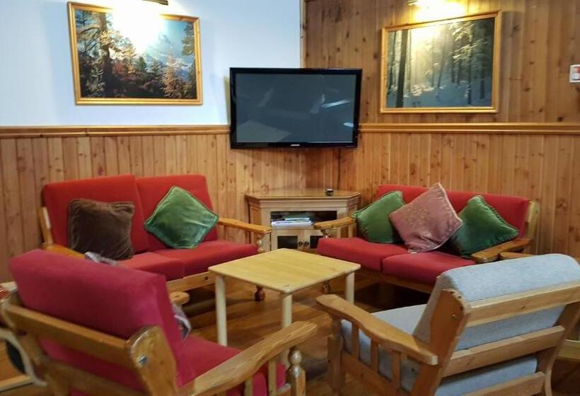 Общежитие Insh Hall