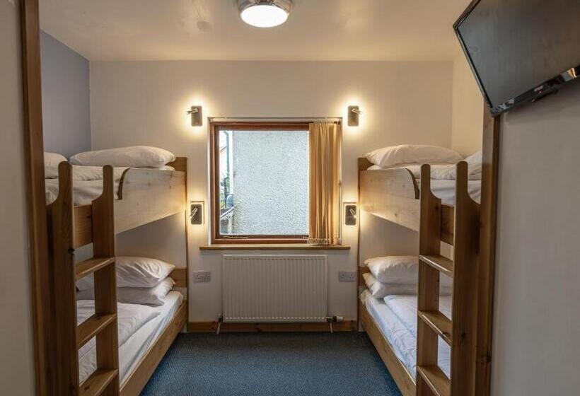 Общежитие Insh Hall