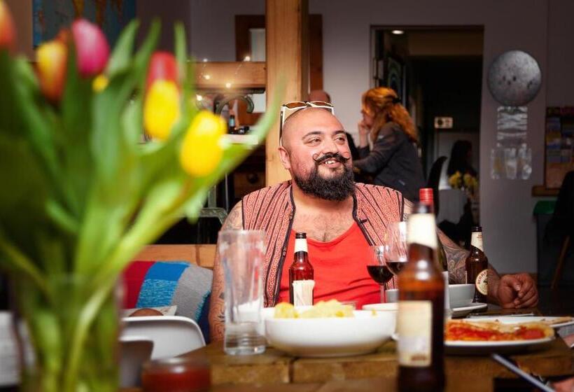 Ocean Backpackers Self Catering Hostel