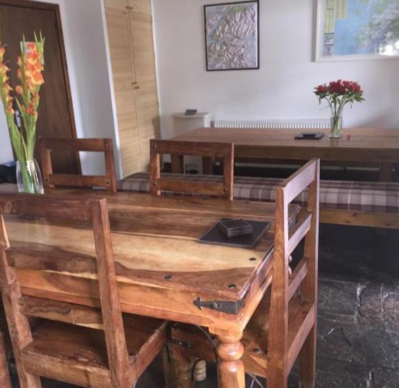 Общежитие Corran Bunkhouse