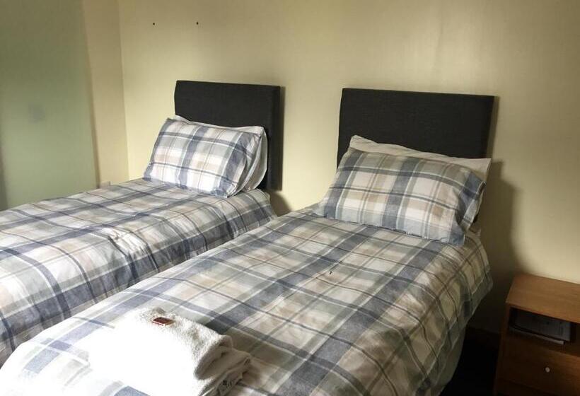 Общежитие Corran Bunkhouse