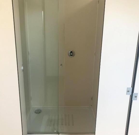 Общежитие The Mission Bunkhouse