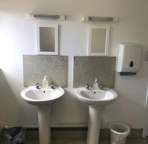 Общежитие The Mission Bunkhouse