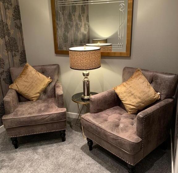 Ayrs And Graces Luxury Bed And Breakfast