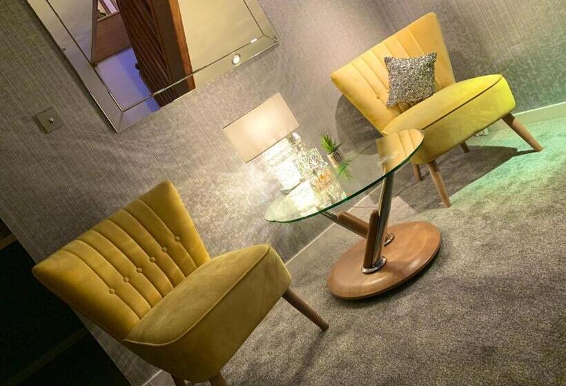 Ayrs And Graces Luxury Bed And Breakfast