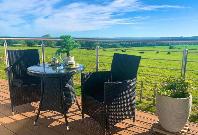 Ayrs And Graces Luxury Bed And Breakfast