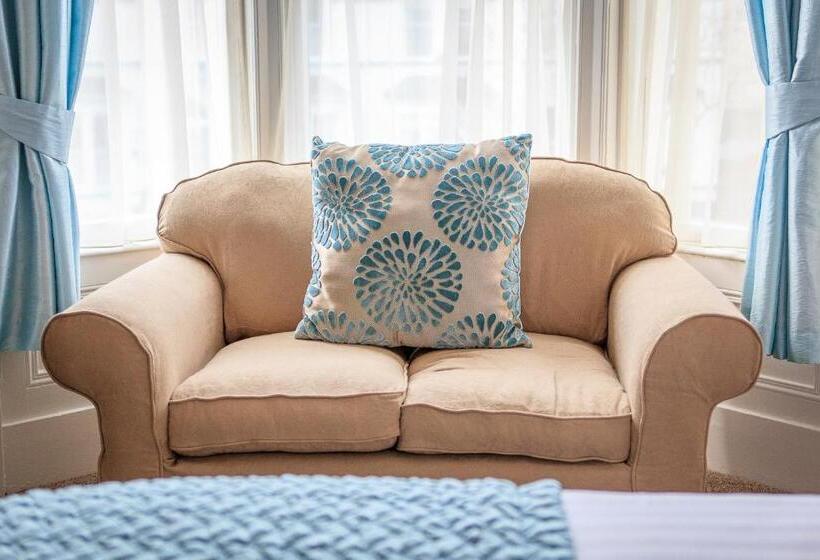 مبيت وإفطار Arvon House