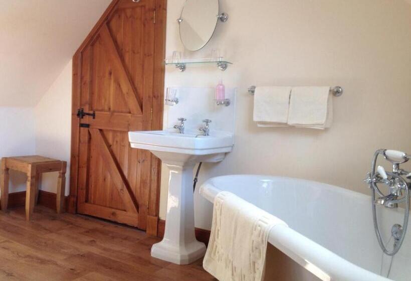 Bed And Breakfast At 4