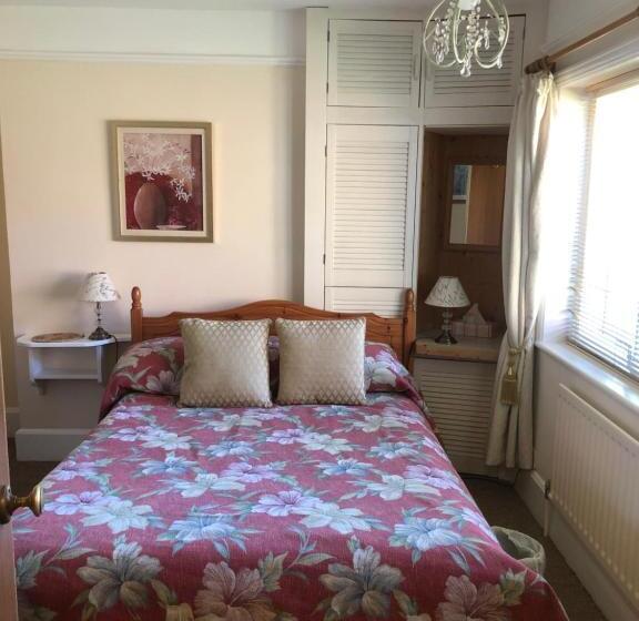 住宿加早餐 Auplands En Suite Rooms