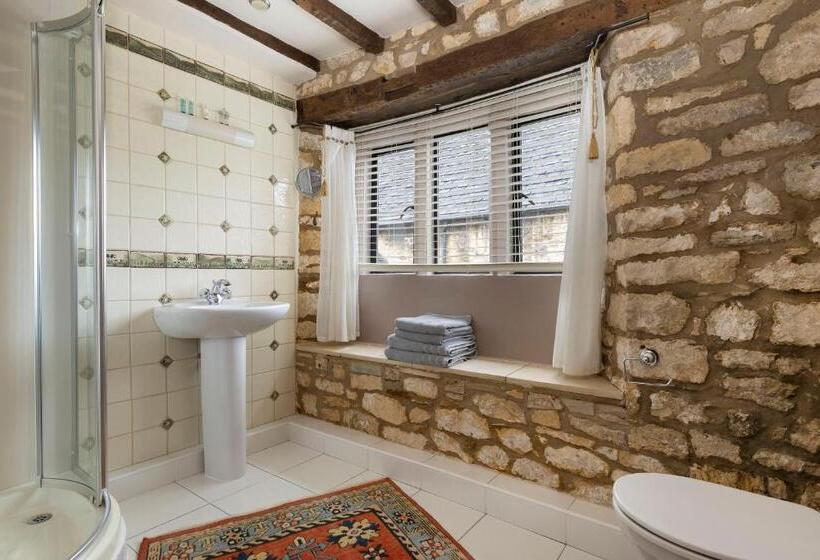 ベッドアンドブレックファースト Badgers Hall