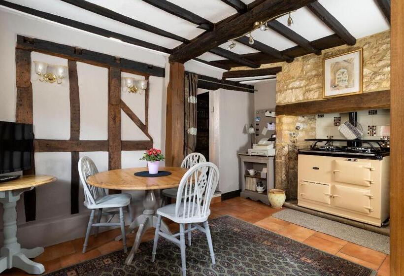 ベッドアンドブレックファースト Badgers Hall