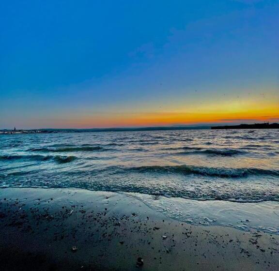 צימר Bayliss Hall Guesthouse