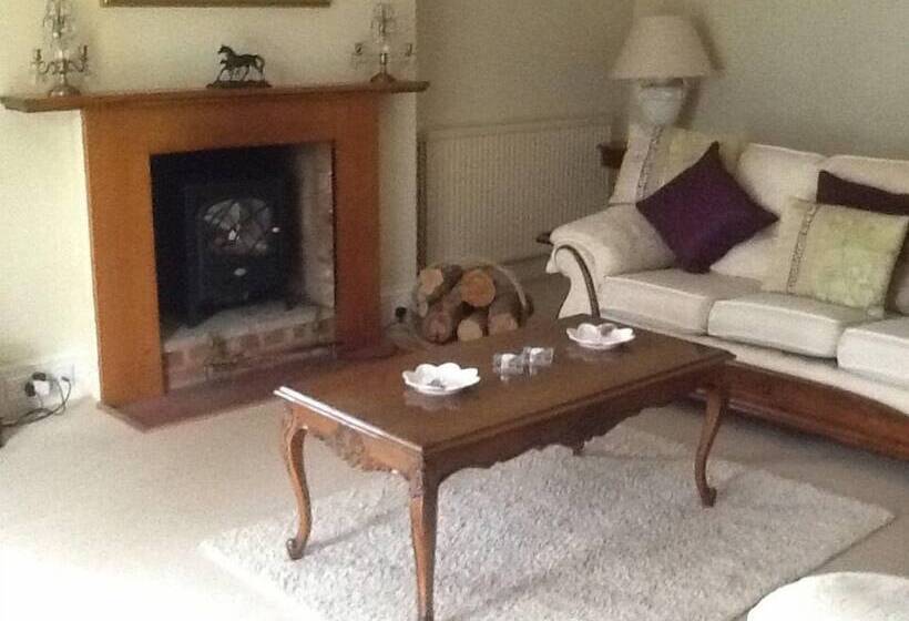 Buckley Farmhouse B & B