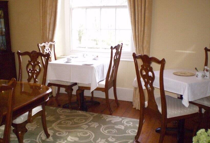 Buckley Farmhouse B & B