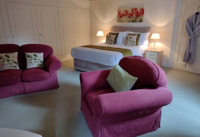 Buckley Farmhouse B & B