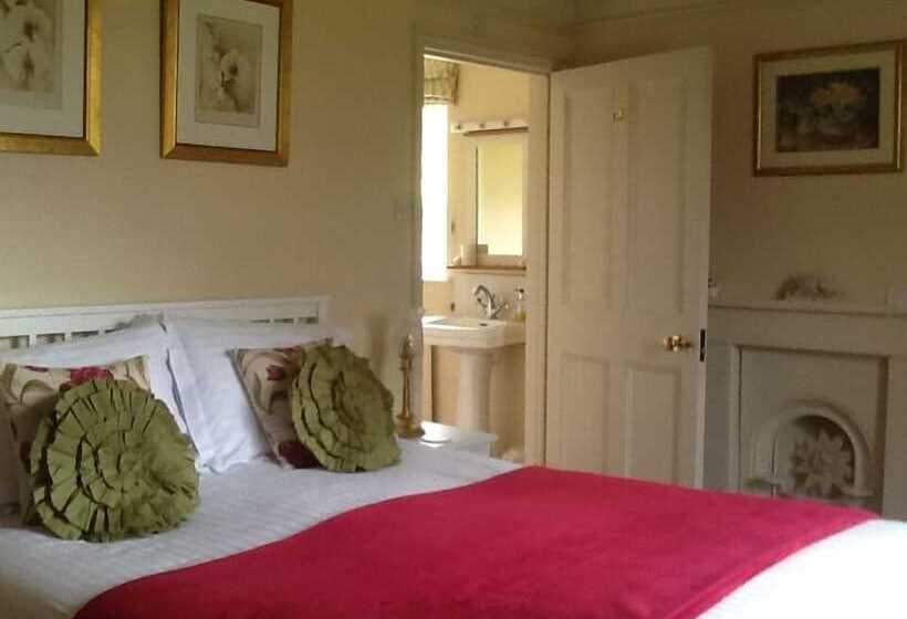 Buckley Farmhouse B & B