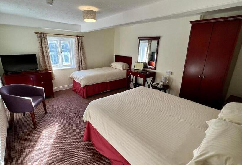 민박 Calverts Hotel   Newport, Isle Of Wight