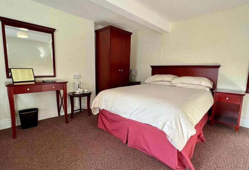 민박 Calverts Hotel   Newport, Isle Of Wight