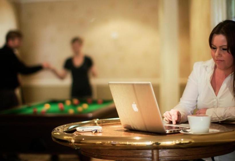 민박 Calverts Hotel   Newport, Isle Of Wight