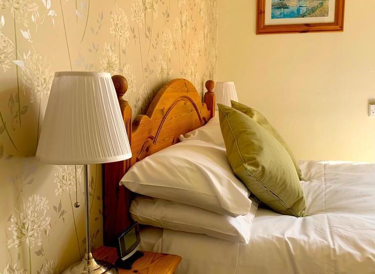 ベッドアンドブレックファースト Carlton Lodge