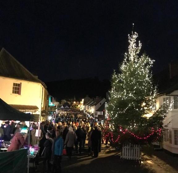 مبيت وإفطار Cedar House