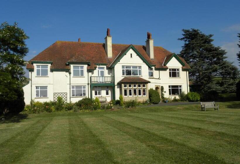 مبيت وإفطار Cedar House