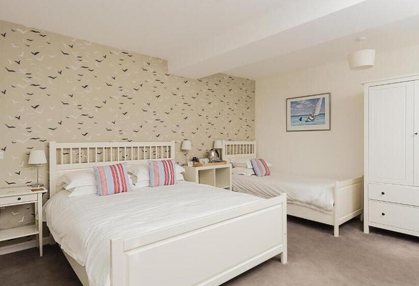 Bed and Breakfast Chillington House