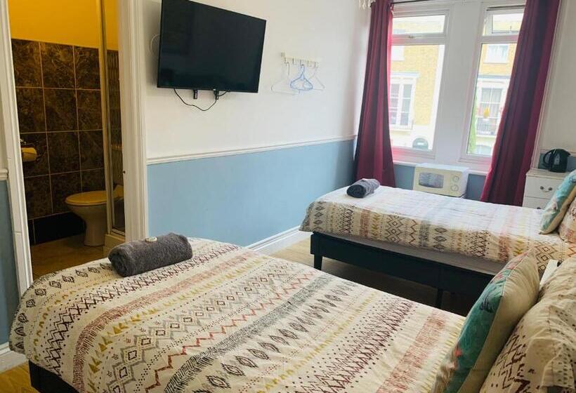 مبيت وإفطار Circle Guest House Bed Only