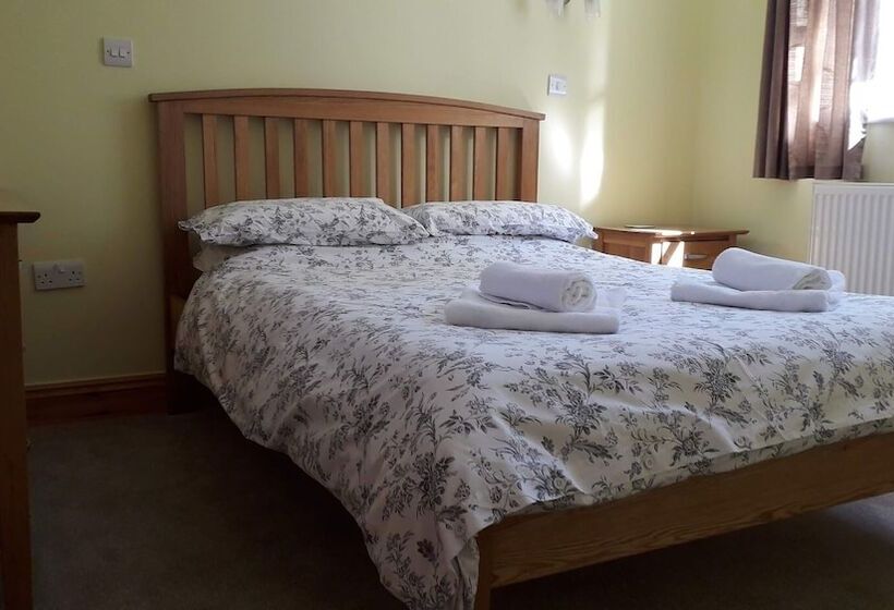 تختخواب و صبحانه Courtbrook Farm