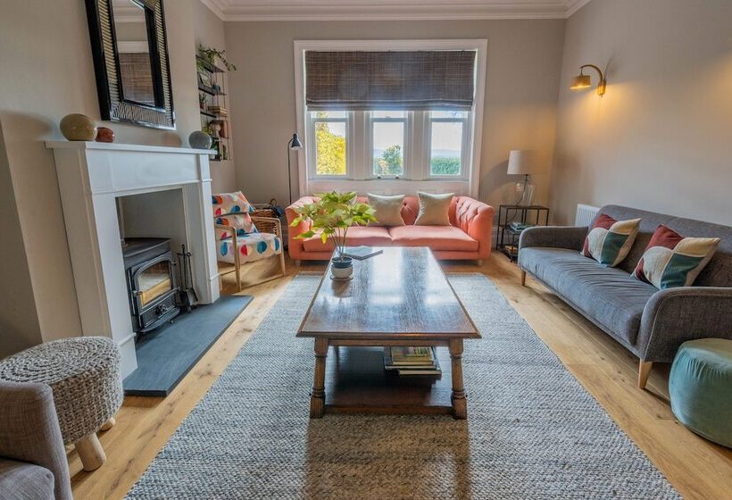 مبيت وإفطار Eastfield Lodge