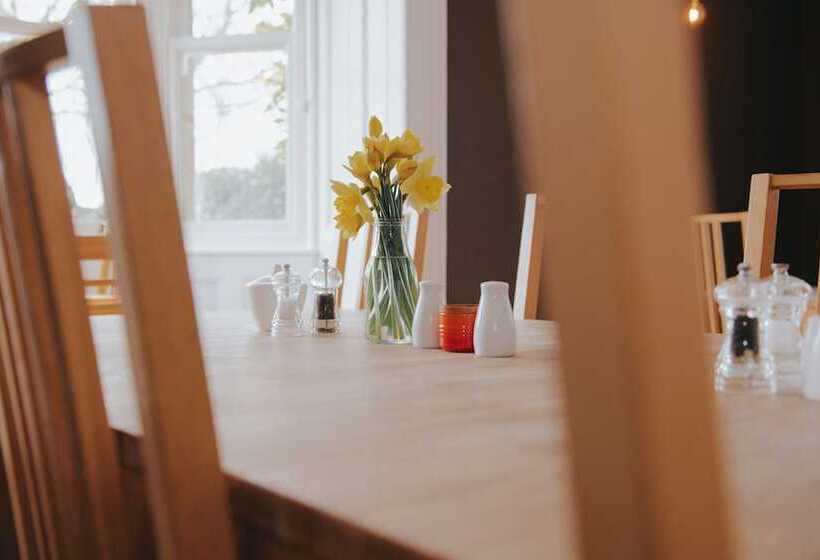 مبيت وإفطار Eastfield Lodge