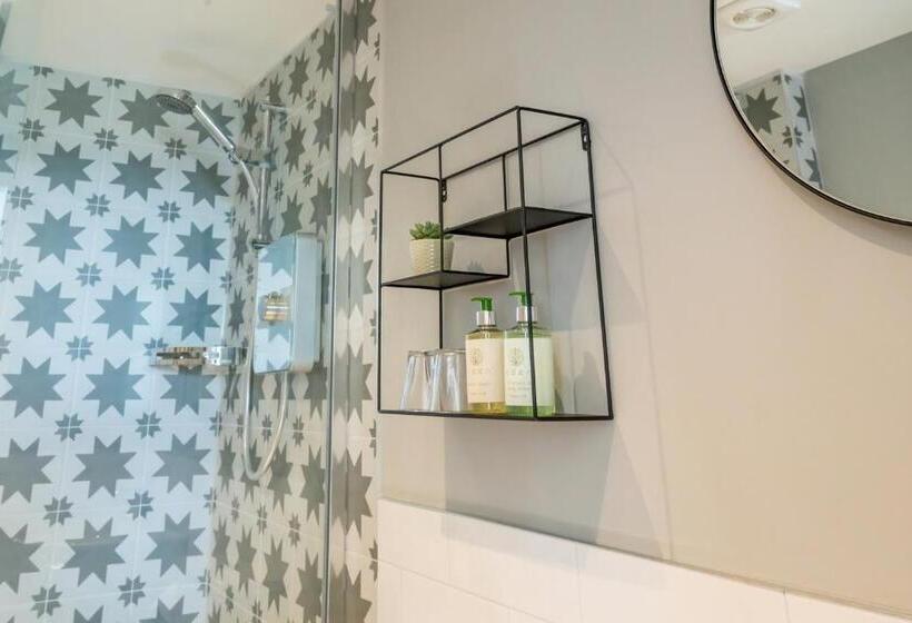 مبيت وإفطار Eastfield Lodge