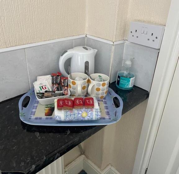 Bed and Breakfast Ivydene Guest House