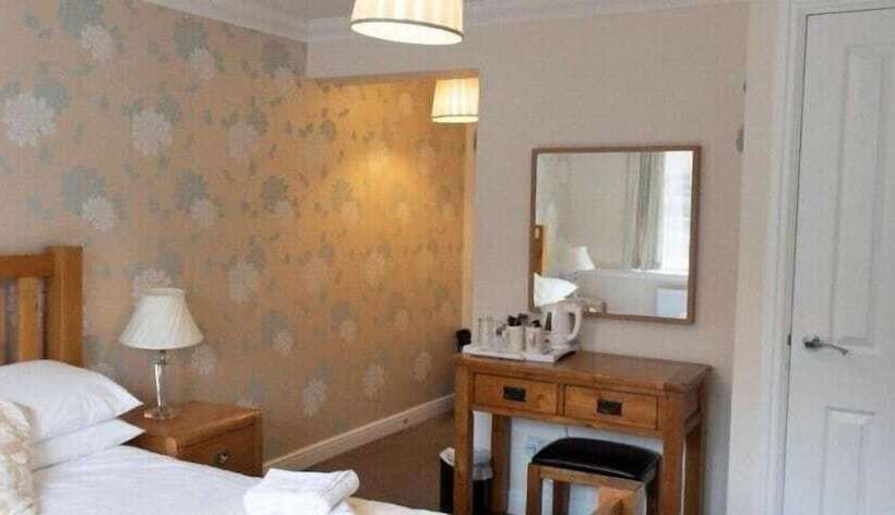 مبيت وإفطار Lochside Guest House