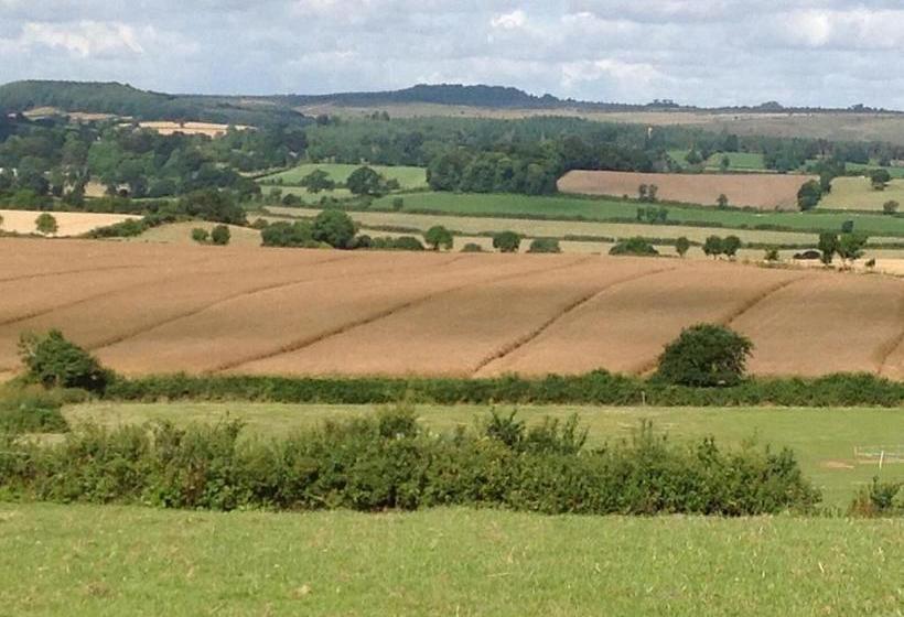 مبيت وإفطار Lower Pinn Farm