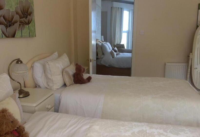 צימר Min Y Don Guest House