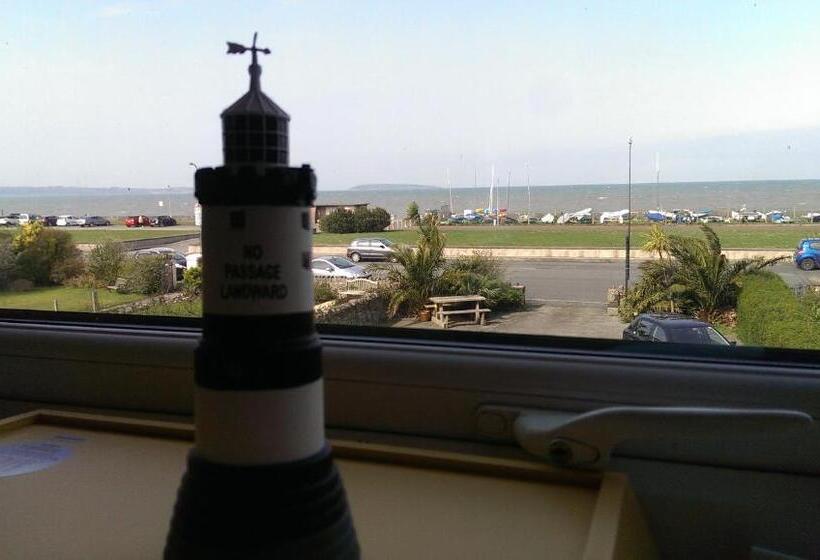 צימר Min Y Don Guest House