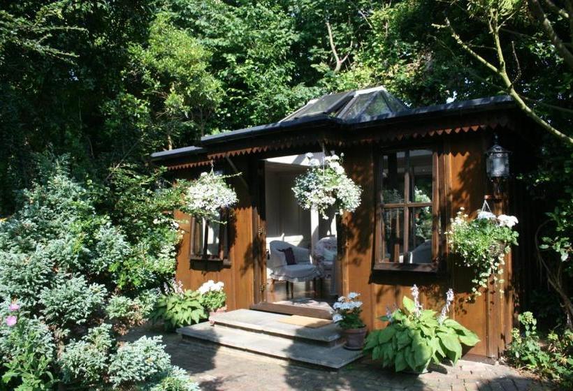 민박 Ocklynge Manor