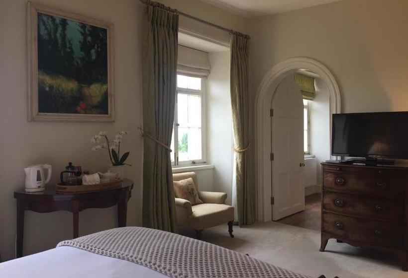 مبيت وإفطار Pentillie Castle And Estate