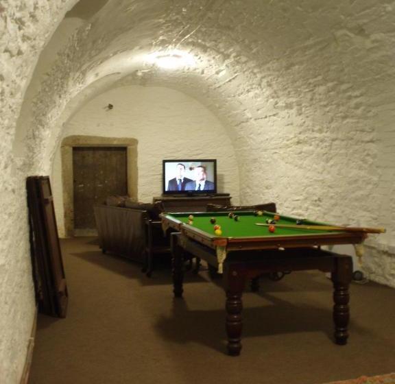 مبيت وإفطار Pentillie Castle And Estate