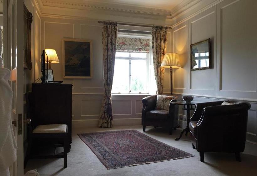 مبيت وإفطار Pentillie Castle And Estate