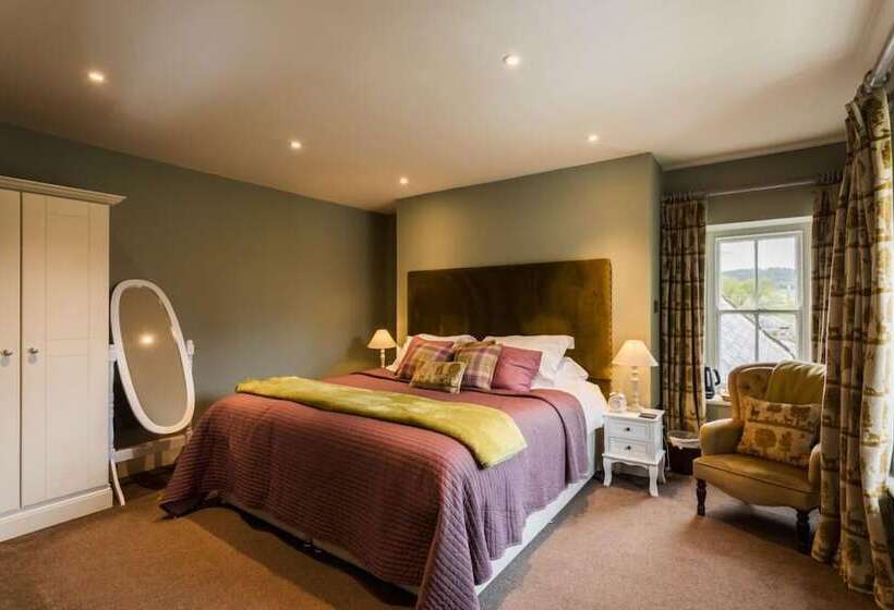 Bed and Breakfast The Percy Arms