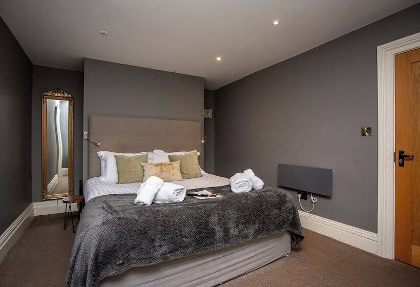 Bed and Breakfast The Percy Arms