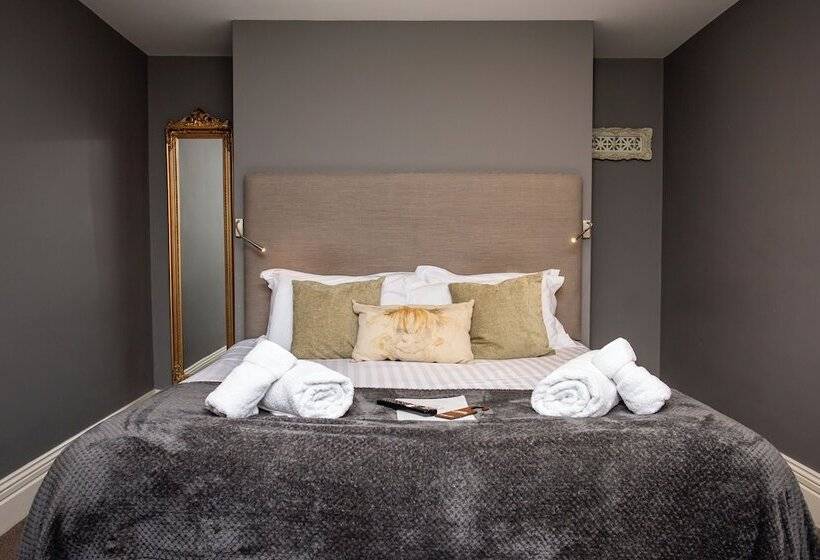 مبيت وإفطار The Percy Arms