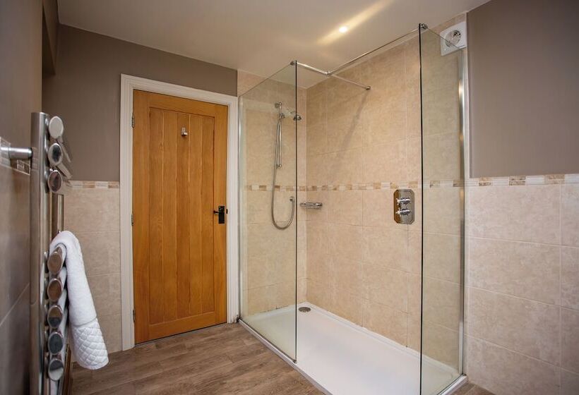 Bed and Breakfast The Percy Arms